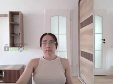 Dulcesiomar8  live sex cam