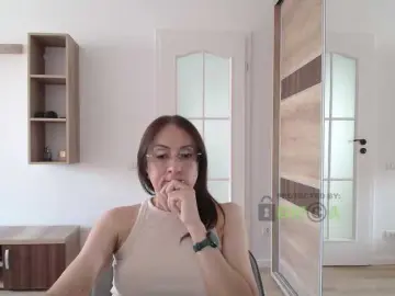 Dulcesiomar8  live sex cam