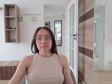 Dulcesiomar8  live sex cam