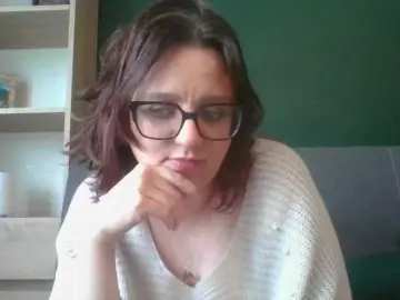 SensualParis  live sex cam