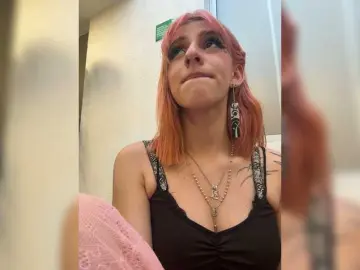 AlannaViera  live sex cam