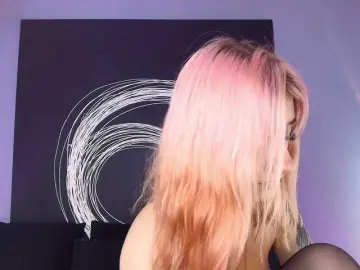 AlannaViera  live sex cam