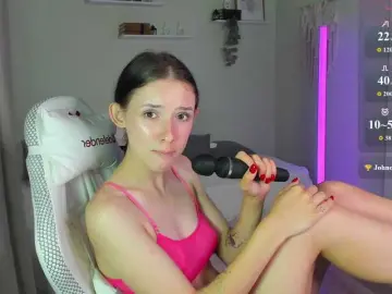 AnnaOddy  live sex cam