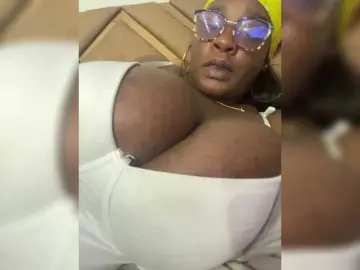 Chantellexoti  live sex cam
