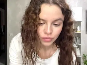 KatriceSarcone  live sex cam