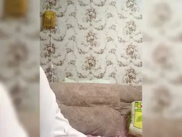 Ksenia85  live sex cam