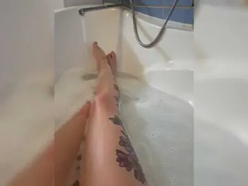 Lucille  live sex cam