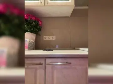 MILKIWAYSEX23  live sex cam