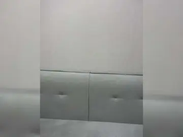 VikaAndMilana  live sex cam