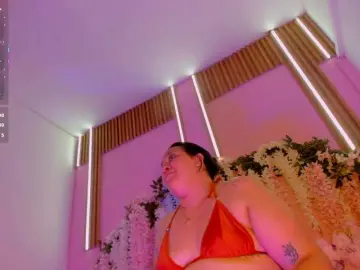 VivianneHart  live sex cam