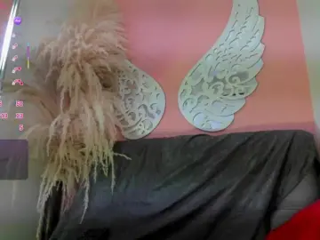 VivianneHart  live sex cam