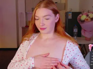 Cinnabongirl  live sex cam