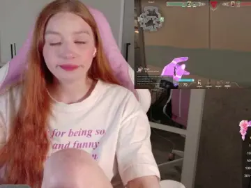 Cinnabongirl  live sex cam