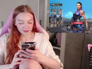 Cinnabongirl  live sex cam