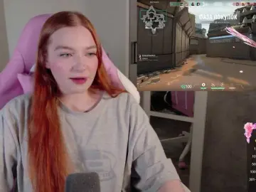 Cinnabongirl  live sex cam