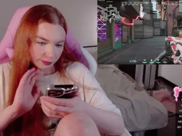 Cinnabongirl  live sex cam