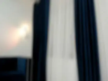 Evellineeva1  live sex cam