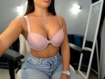 Evellineeva1  live sex cam