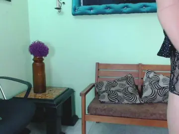 ChalonVera  live sex cam