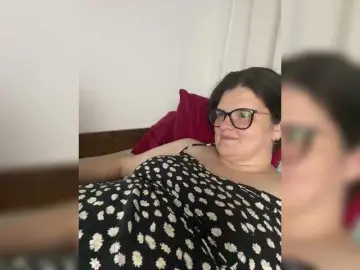 ChubbyBae  live sex cam
