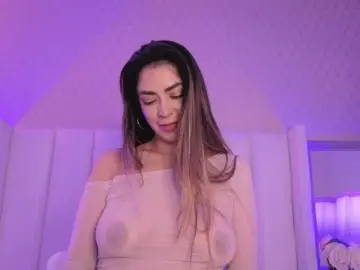 CristalHeart  live sex cam