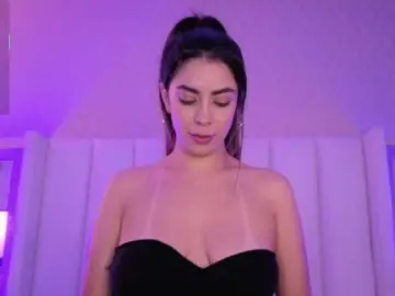 CristalHeart  live sex cam