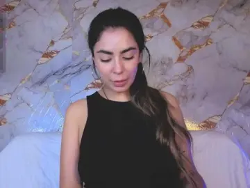 CristalHeart  live sex cam