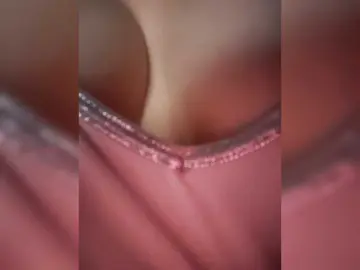 CristalHeart  live sex cam