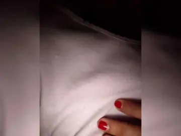 CristalHeart  live sex cam