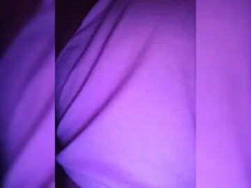 CristalHeart  live sex cam