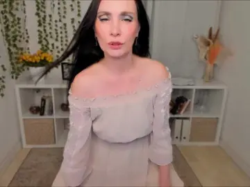 EvanessaJohns  live sex cam