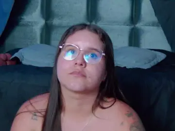Lia-Avalonn  live sex cam