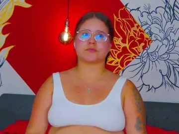Lia-Avalonn  live sex cam