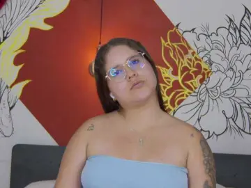 Lia-Avalonn  live sex cam