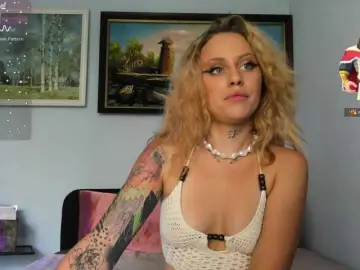 MiaPleasuree  live sex cam
