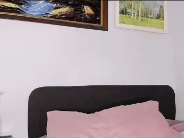 MiaPleasuree  live sex cam