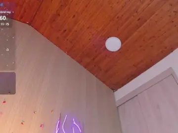 Sofi-Blossom  live sex cam