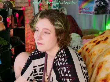 Candy-yeah  live sex cam