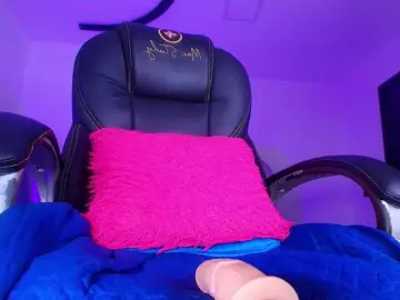 Naomi-k  live sex cam