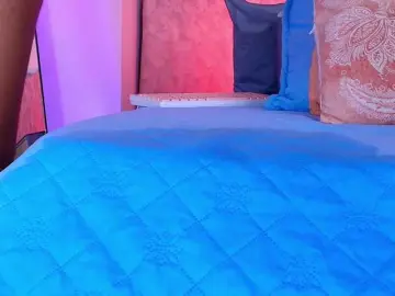 Naomi-k  live sex cam