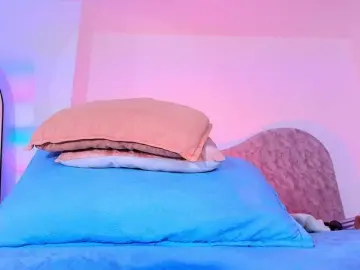 Naomi-k  live sex cam