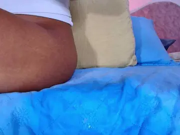 Naomi-k  live sex cam