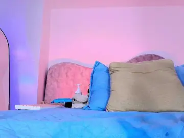 Naomi-k  live sex cam