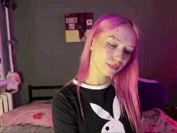 Sexycute18  live sex cam