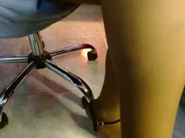 Ameliemartinez  live sex cam