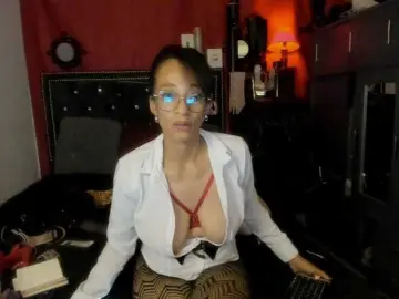 Ameliemartinez  live sex cam