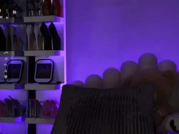 AngelaMyst  live sex cam