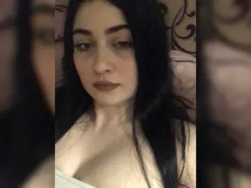 BabyMilia717  live sex cam