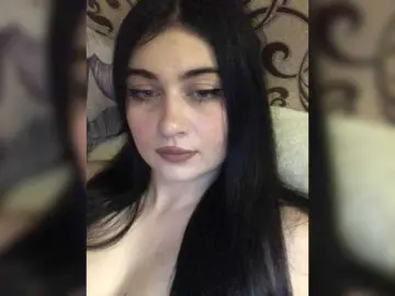 BabyMilia717  live sex cam