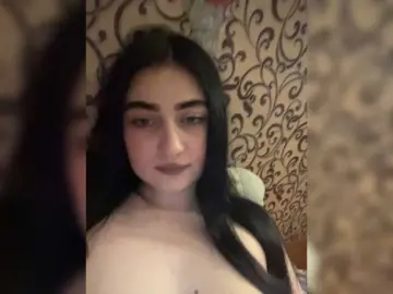 BabyMilia717  live sex cam